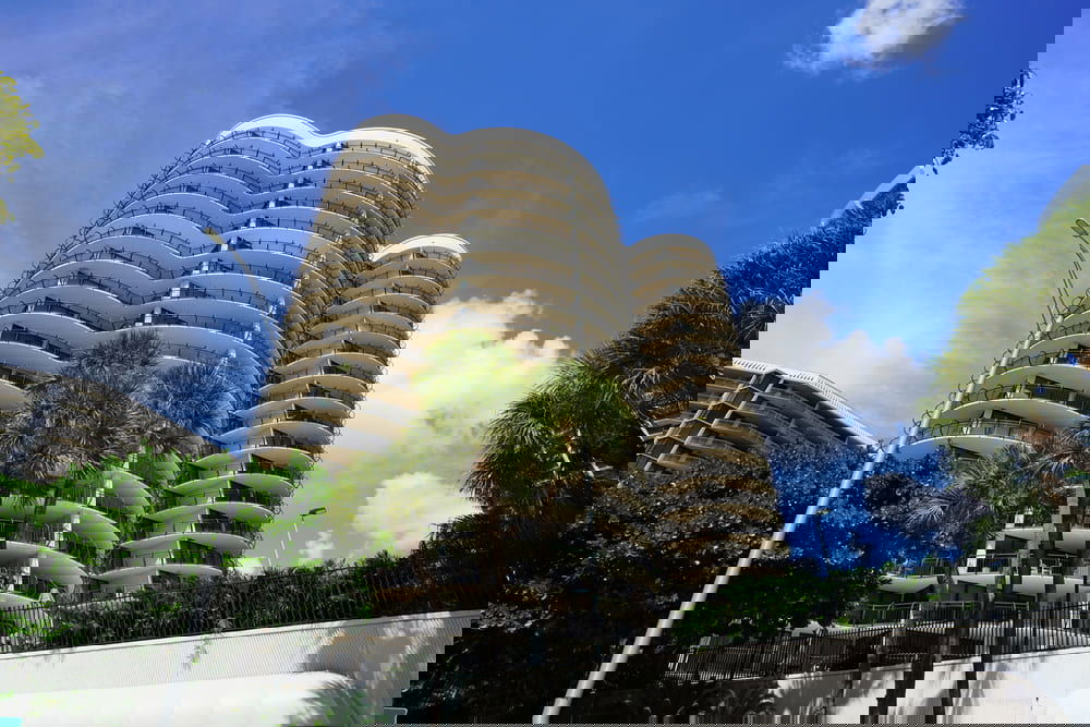 Building photo 4